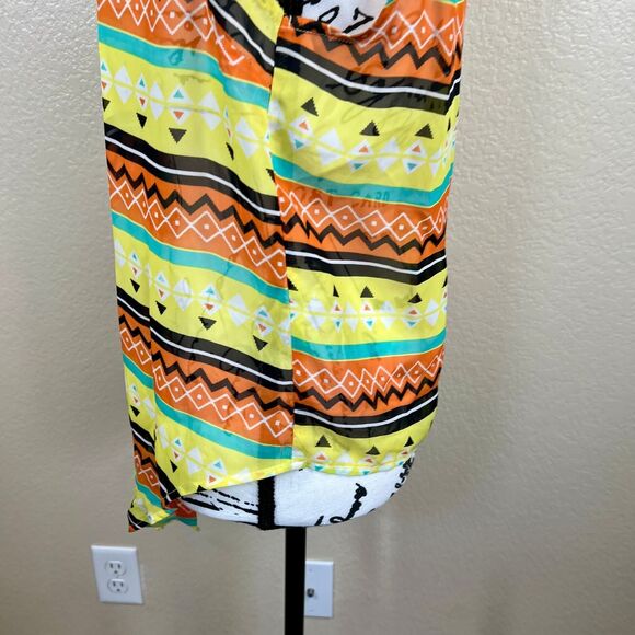 Geri C. Yellow  geometric sleeveless button up collar  top size L beach vacation - Picture 12 of 13